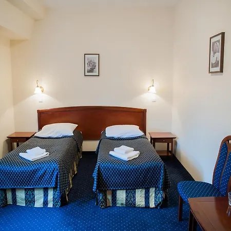 Hotel Noce I Dnie 3*
