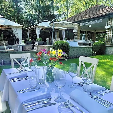 Hotel Noce I Dnie